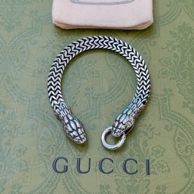 Новейшая модель 2023 года от Gucci. Классический браслет Gucci. И