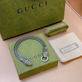 Новейшая модель 2023 года от Gucci. Классический браслет Gucci. И