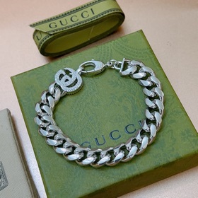 Новейшая модель 2023 года от Gucci. Классический браслет Gucci. И