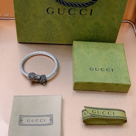 Браслет Gucci обладает уникальным шармом. Новейшая модель с цепоч