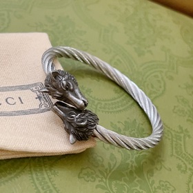 Браслет Gucci обладает уникальным шармом. Новейшая модель с цепоч