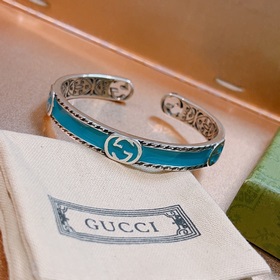 Браслет Gucci обладает уникальным шармом. Новейшая модель высоког