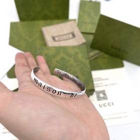 GUCCI серебряный браслет «Maison de lAmour»