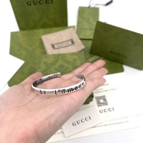 GUCCI серебряный браслет «Maison de lAmour»