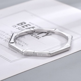Gucci Link to Love серия браслет с гравировкой виде полос, белый 