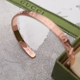 Gucci, популярный товар в магазине  Оригинальная копия в масшта