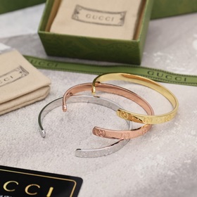 Gucci, популярный товар в магазине  Оригинальная копия в масшта