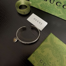 Популярный товар в магазине Gucci Прямая продажа от производител