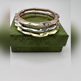 Gucci Новая модель браслета Link to love с заклепками, три цвета：