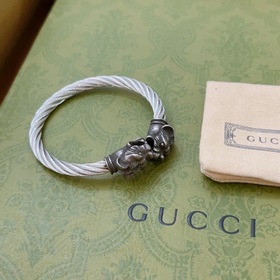 Браслет Gucci обладает уникальным шармом. Новейшая модель с цепоч