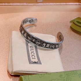 Браслеты Gucci обладают уникальным шармом. Новейшие модели брасле