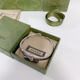 Сегодня в продаже Новый браслет Gucci из чистого серебра 925 проб