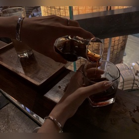 Gucci широкий браслет Love Fearless