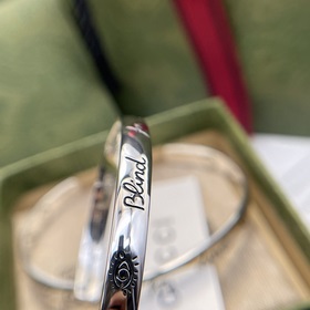 Gucci Love Fearless узкий браслет для женщин