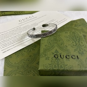 Gucci Браслет с зубчатой полоской