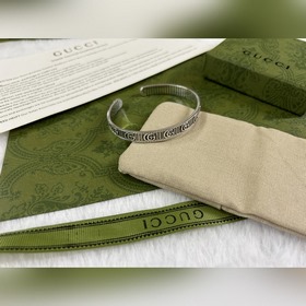 Gucci Браслет с зубчатой полоской