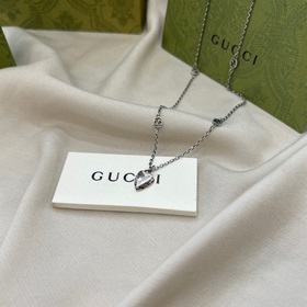 Gucci Interlocking Double G Heart Pendant Necklace