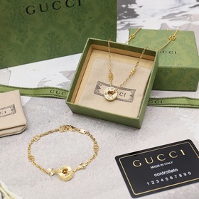 [Модель знаменитостей] GUCCI Icon серия 18-каратный золотой кулон