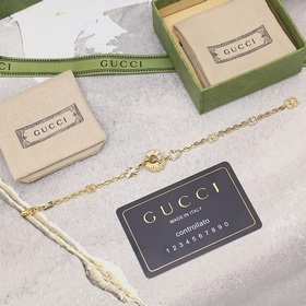 [Модель знаменитостей] GUCCI Icon серия 18-каратный золотой кулон