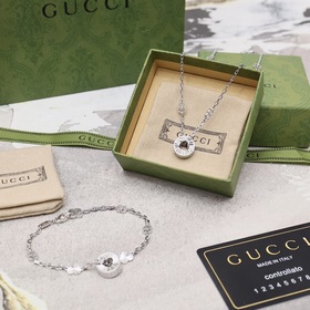 [Модель знаменитостей] GUCCI Icon серия 18-каратный белый золотой