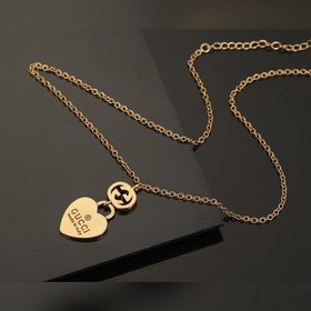 Gucci Сердце-персик, новая модель ожерелья. Ожерелье изготовлено 