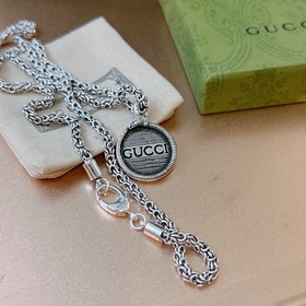 Подарок на День влюбленных на TikTok  Ожерелье Gucci 2023, нове
