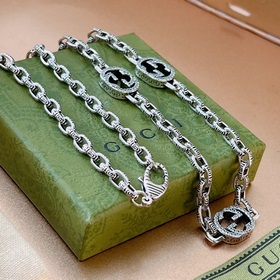 Новейшая модель цепочки Gucci более высокого качества, такая же, 