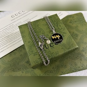 Gucci Черное колье с круглым значком Длина： 50+5 см