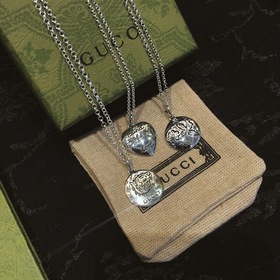 Gucci серия «Цветы и птицы» Blind for love Сердце/Голова тигра/Цв