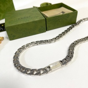 Ожерелье Gucci. Оригинальное ожерелье Gucci, новая модель с кругл