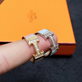 Кольцо Hermes с бриллиантами с наилучшим соотношением цены и каче