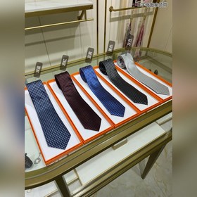 Новая коллекция галстуков для мужчин 【Галстуки с буквой H】 Каждый