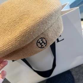 HERMES Hermes новая шерстяная беретка, нестандартный дизайн, очен