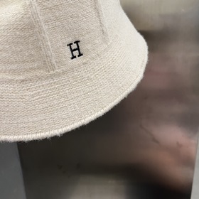 HERMES Hermes осенне-зимняя новинка： шерстяная шляпа-капелюх, шля