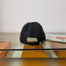 Hermes отгрузил холст, который отличается высоким качеством и при