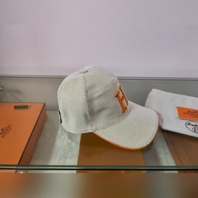 Hermes отгрузил холст, который отличается высоким качеством и при