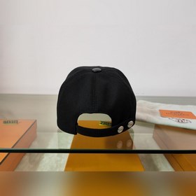 Hermes отгрузил холст, который отличается высоким качеством и при