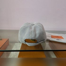 Hermes отгрузил холст, который отличается высоким качеством и при