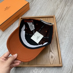 Hermès [В комплекте с чехлом от пыли] Новая бейсболка! Материал：