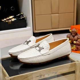 【HERMES】 Классические туфли с закрытым носком, идентичные моделиз