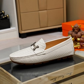 【HERMES】 Классические туфли с закрытым носком, идентичные моделиз