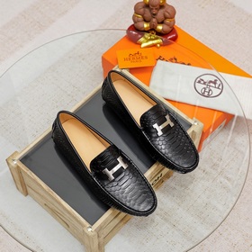 【HERMES】 Классические туфли с закрытым носком, идентичные моделиз