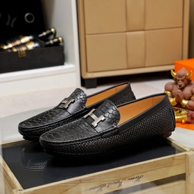 【HERMES】 Классические туфли с закрытым носком, идентичные моделиз