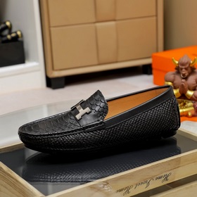 【HERMES】 Классические туфли с закрытым носком, идентичные моделиз