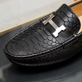 【HERMES】 Классические туфли с закрытым носком, идентичные моделиз