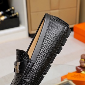 【HERMES】 Классические туфли с закрытым носком, идентичные моделиз