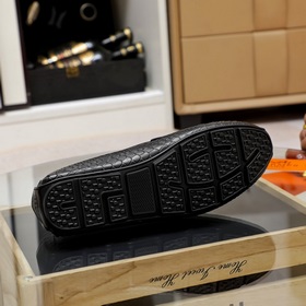【HERMES】 Классические туфли с закрытым носком, идентичные моделиз