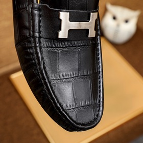 【HERMES】 Классические туфли с закрытым носком, идентичные моделиз
