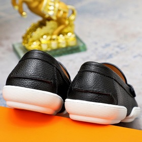 【Hermès】 Новая модель мужских кожаных туфель в стиле кэжуал, модн