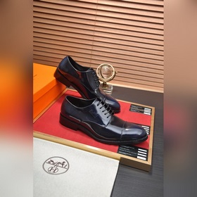 【HERMES】 (овечья кожа внутри) Итальянский роскошный бренд. Он не 